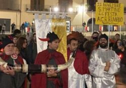 RUVIANO. La festa di San Martino e la tradizionale processione dei “cornuti”. VIDEO.