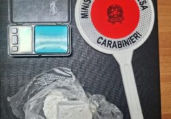 Caserta / Provincia. nascondeva droga in un intercapedine, 51enne percettore di reddito di cittadinanza arrestato dai carabinieri.