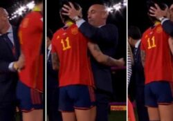 Scandalo ai Mondiali col presidente della Federcalcio spagnola che bacia una calciatrice: polemica, sospensione, ma poi la Hermoso si vanta con le compagne del gesto. VIDEO.