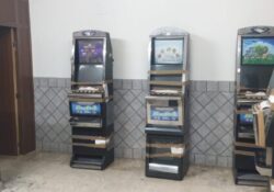 Caserta / Provincia. Slot machines ed apparecchio cambiamonete non collegati alla rete dei monopoli: denunciato titolare di un Bar .