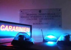 Caserta / Provincia. Controlli notturni dei Carabinieri: denunciati due minorenni, sequestrati coltello e tirapugni.