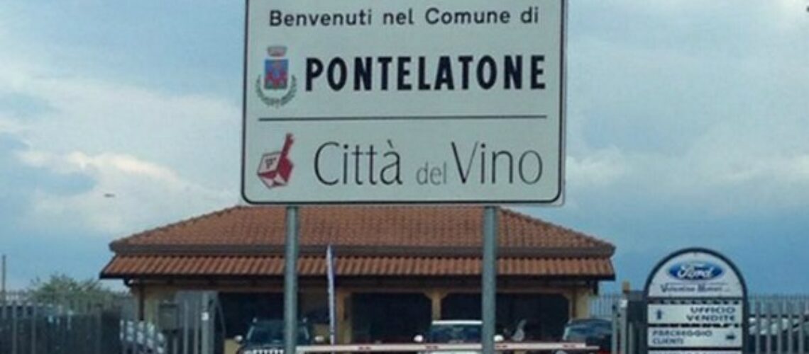 PONTELATONE. Cittadina con pochi giovani, pochi studenti e quasi senza futuro: il conto della politica arriva nel 2027.