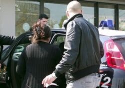 Caserta / Provincia. Spaccia droga nella propria abitazione: donna 50enne arrestata dai Carabinieri.