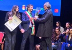 ROCCAMONFINA. Borsa di studio BCC Terra di Lavoro “Premio Talenti 2025” a due orgogli roccani.