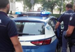 Caserta / Questura. La Polizia di Stato arresta 17 soggetti per associazione armata finalizzata al traffico di stupefacenti, estorsioni, omicidio e altri reati: impegnanti 120 poliziotti.