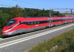 Caserta / Questura. Aziona il freno d’emergenza sul Frecciarossa diretto a Roma: 27enne denunciato dai Carabinieri.