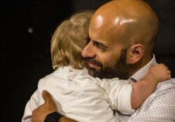 CONCA DELLA CAMPANIA. Luca Trapanese e la sfida dell’inclusione: il Conca Film Festival e la genitorialità oltre ogni pregiudizio.