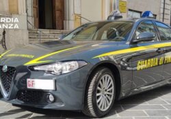 Sannio / Finanza. Sospesa dai pubblici uffici collaboratrice di un patronato: la donna gestiva in modo illecito le domande per l’ottenimento di indennità assistenziali.