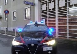 Caserta / Provincia. Fugge all’alt dei Carabinieri e semina il panico in centro: arrestato 37enne, aveva droga e contanti.