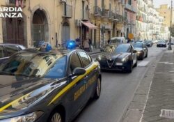 Caserta / Provincia. 8 soggetti gravemente indiziati di appartenere a un’associazione per delinquere finalizzata al traffico di stupefacenti: gli arresti della Finanza.