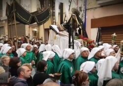 Sessa Aurunca. Sei cavalli per sei confraternite, attraverseranno il centro storico per conquistare il Palio: tutto il programma dell’evento.